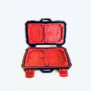bbf058d8 81a9 4e85 a150 5176da5416e8 memory card holder front.jpg