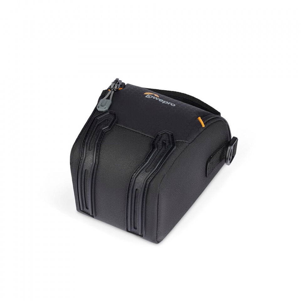 lowepro adventura tlz 20 iiia.jpg