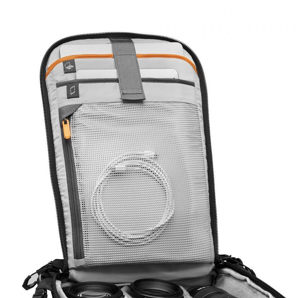lowepro flipside backpack 300 aw iiidgb.jpg