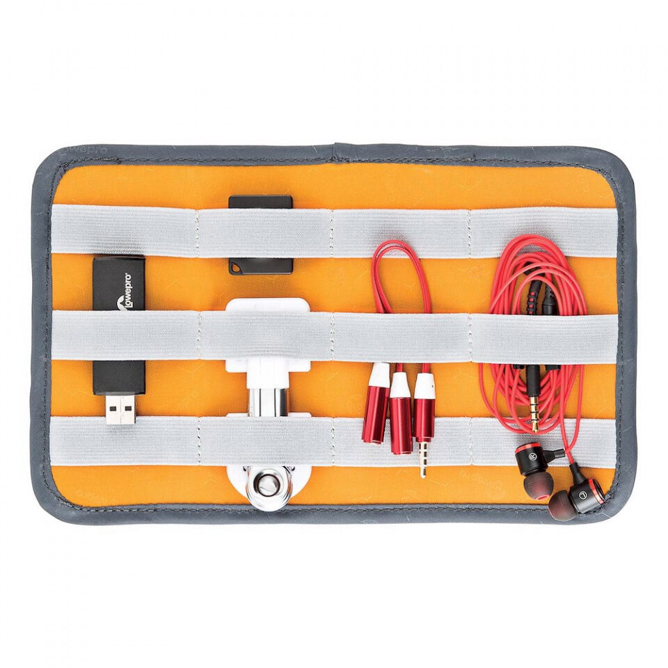 lowepro gearup case largeb.jpg