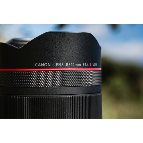 canon rf 14mm f1 4l vcm lensg.jpg