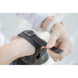 peak design clutch hand strap
