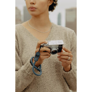 peak design cuff rope camera strap wrist ocean