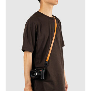 peak design form leather camera strap standard amber