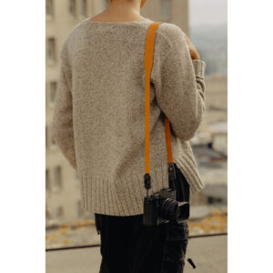 peak design form leather camera strap standard amber