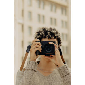 peak design form leather camera strap standard tan