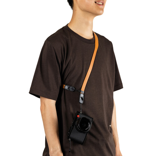 peak design form leather camera strap short amber